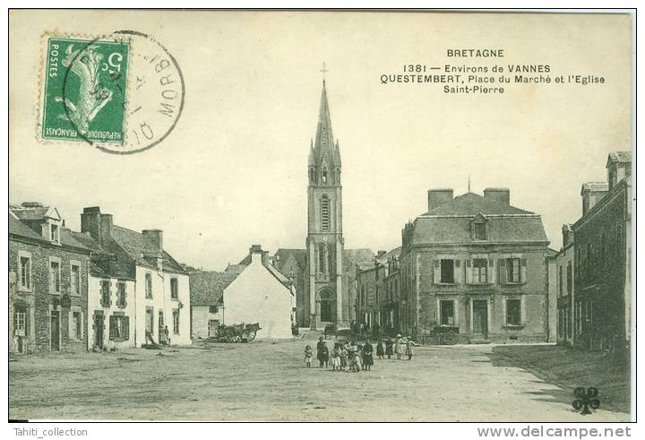 QUESTEMBERT - Place Du Marché Et L'Eglise St-Pierre - Questembert