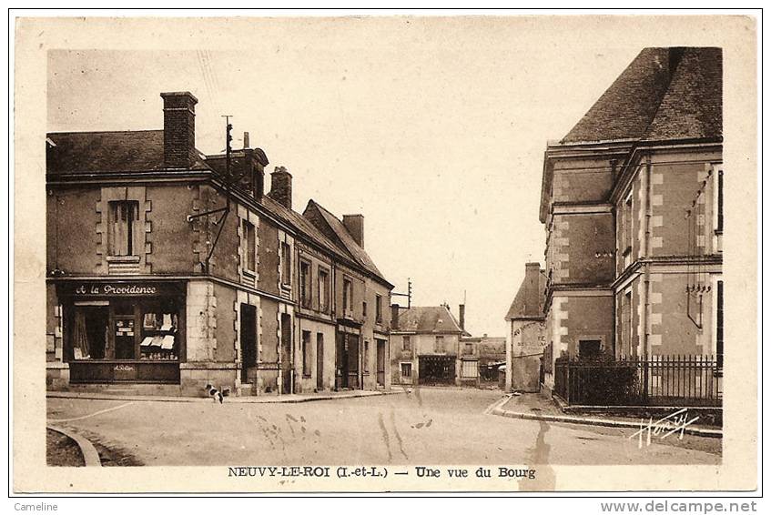 37 . NEUVY LE ROI . Une Vue Du Bourg - Neuvy-le-Roi