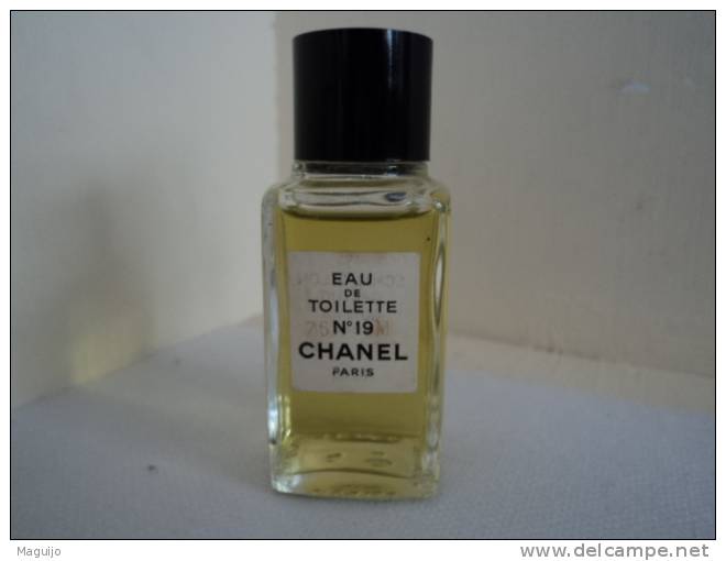 CHANEL N° 19 MINI  EDT AVEC BC ALU (argenté ) A L´ INTERIEUR  LIRE §§ - Miniatures Womens' Fragrances (without Box)