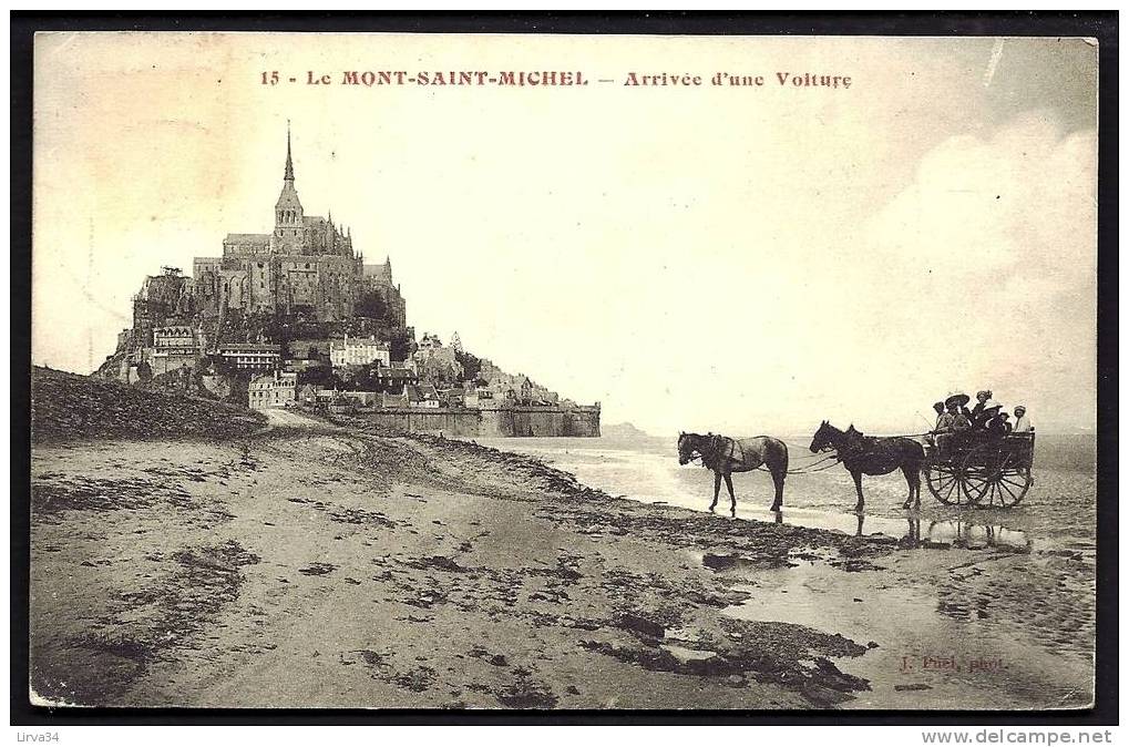 CPA  ANCIENNE- FRANCE- MONT-SAINT-MICHEL (50)- ARRIVÉE D'UNE VOITURE DE TOURISTES- ATTELAGE AVEC 2 CHEVAUX- GROS PLAN - Le Mont Saint Michel