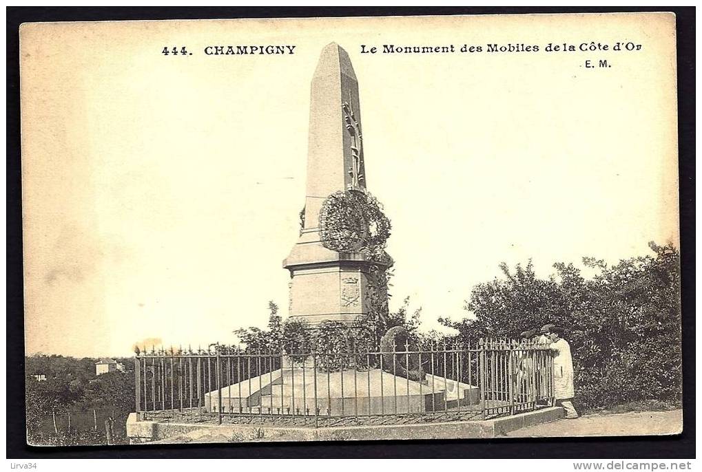 CPA  ANCIENNE- FRANCE- CHAMPIGNY (51)- MONUMENT DES MOBILES DE 1870-71 DE LA COTE-D'OR EN TRES GROS PLAN- ANIMATION - Champigny