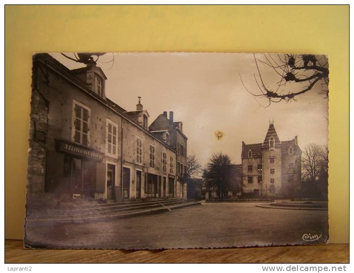 MEURSAULT  (COTE D´OR) PLACE DE L'HOTEL DE VILLE - Meursault