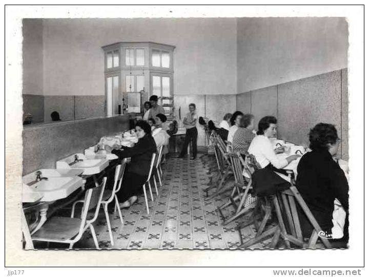 Challes Les Eaux Vue Interieure Etablissement De Cure Salle De Gargarismes Canton La Ravoire - La Ravoire