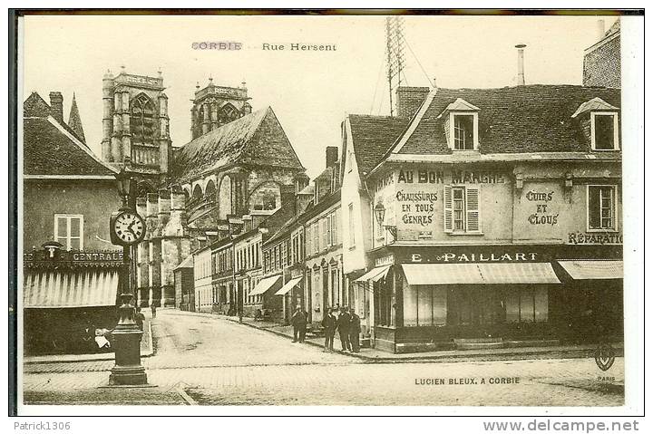 CPA  CORBIE, Rue Hersent, Chausseur  4536 - Corbie