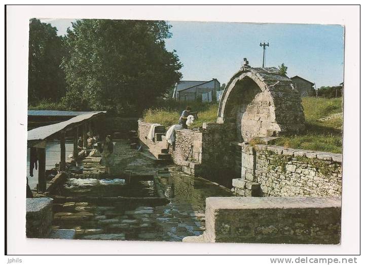 ( 56 )  PLUVIGNER  La Fontaine Saint Guiguer  Voir Scans (2) - Pluvigner