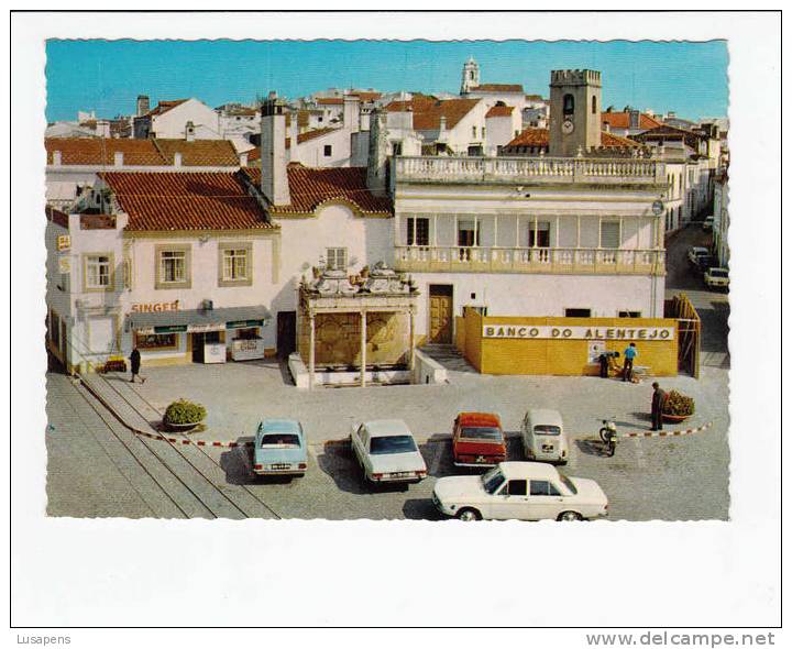 Portugal Cor 15726 - ALTER DO CHÃO - FONTE ALENTEJANA E VILA - OLD CARS AUTOMOBILES VOITURES AUDI MERCEDES  VAUXHALL - Portalegre