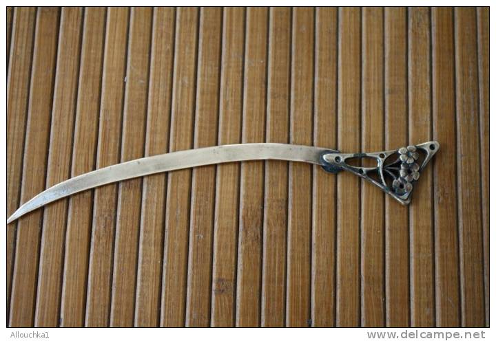 ANCIEN OUVRE LETTRE EN FORME DE SABRE BUREAU ET OJETS Liés  &gt;&gt;  L =13.5 CM - Letter-opener