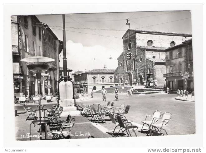 FAENZA - Piazza Della Libertà, Animata - Cartolina FG BN V 1960 - Faenza