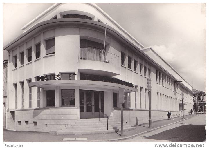 CARTE POSTALE DE SALON DE PROVENCE ( La Poste ) - Salon De Provence