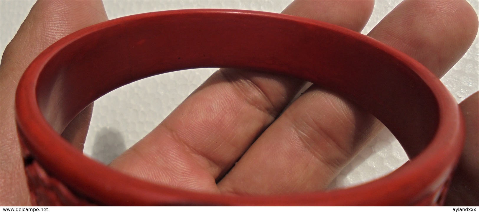 CINA (China): Vintage Chinese Red Cinnabar Lacquer Bracelet Bangle - Oriental Art