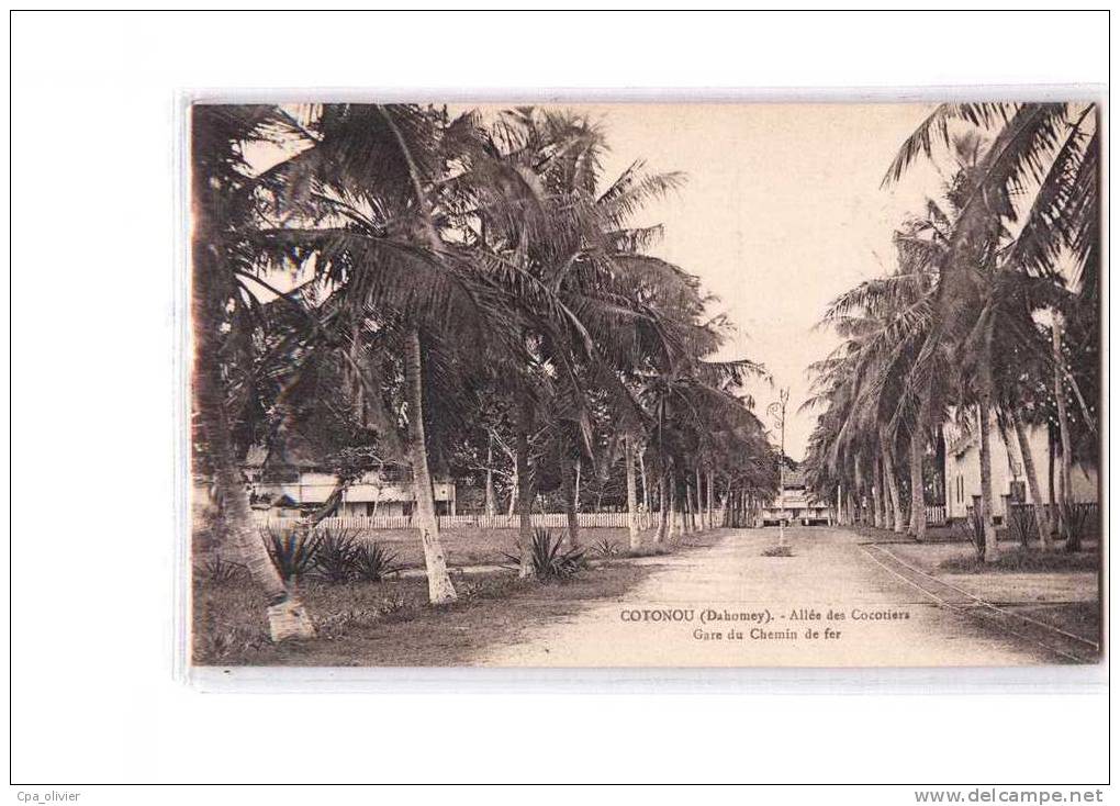 DAHOMEY Cotonou, Allée Des Cocotiers, Gare Du Chemin De Fer, Ed Géo, 192? - Dahomey