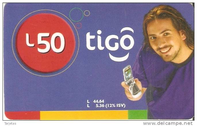 TARJETA DE HONDURAS DE 50 LEMPIRAS  DE TIGO  - CHICO CON MOVIL - Honduras