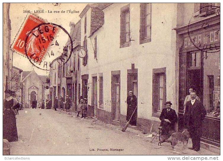 Legé... Rue De L'Eglise... Commerce..Bazar.. Vente De Cartes Postales   ( Voir Scan  Et/ou Description) - Legé