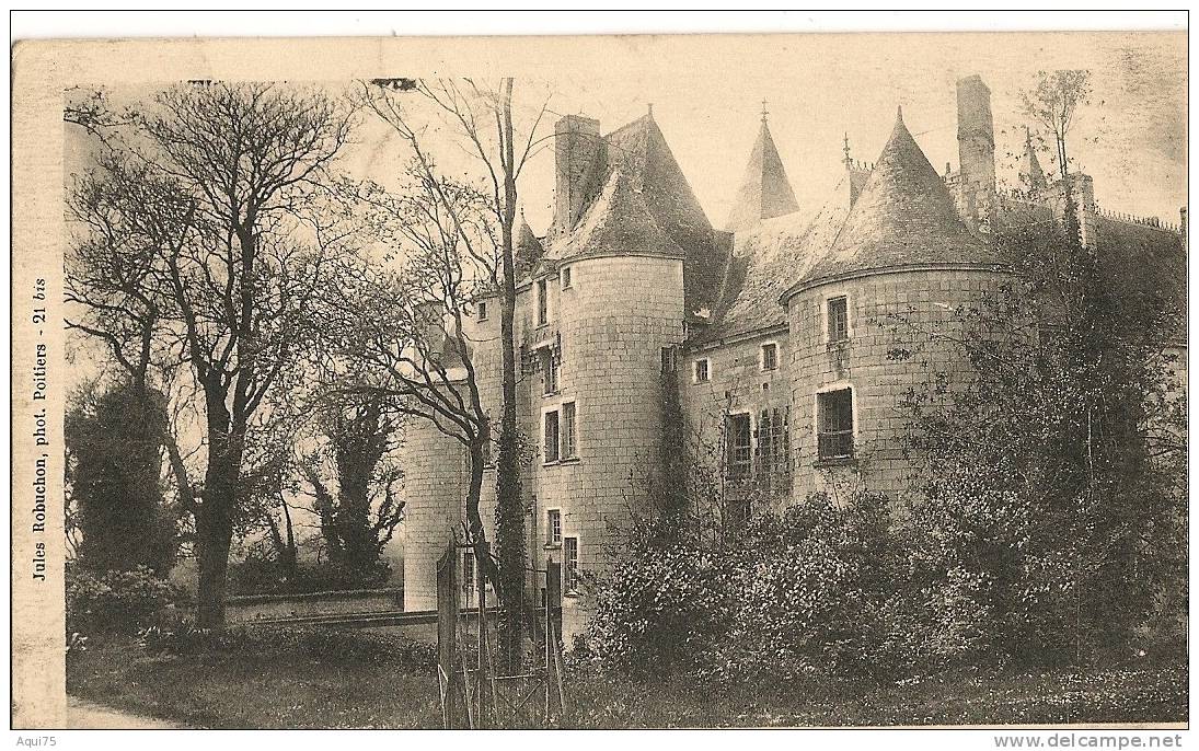 VOUNEUIL Sur VIENNE    Le Château Du Fou - Vouneuil Sur Vienne