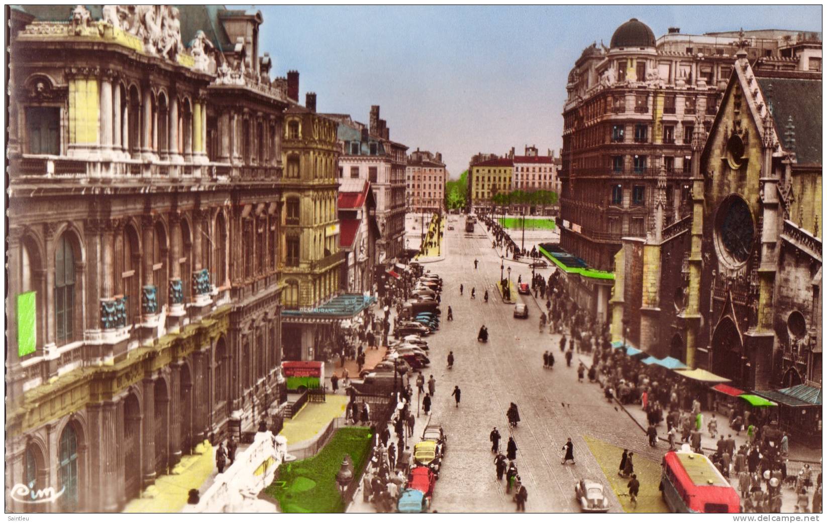 LYON - Place Des Cordeliers - Palais De La Bourse - CPSM Format 138m/m X 90m/m, Dentelée - Autres & Non Classés