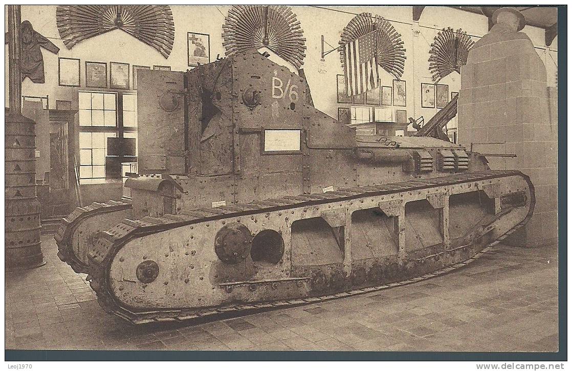 BELGIQUE Musée Royal De L'Armée Bruxelles - Hall Des Alliés - Petit Tank Anglais 13 Tonnes - Musei