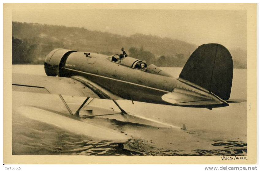 Linbergh Et Sa Femme   Voyage D"étude De Plus De 40.000 Kms  Cpa - Airmen, Fliers