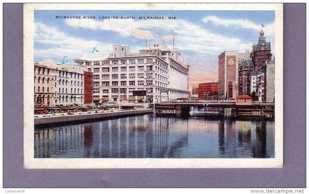 Etats-Unis - Milwaukee River, Looking North - Milwaukee