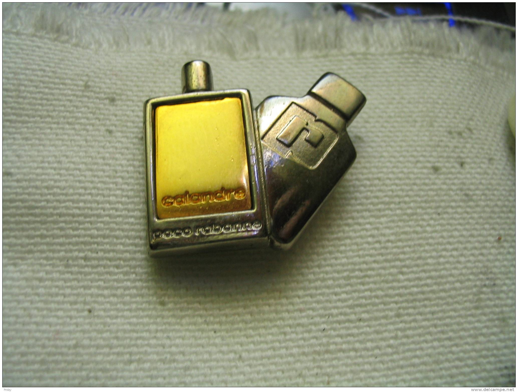 Pin´s Flacon De Parfum "Calandre" De PACO RABANNE - Parfums