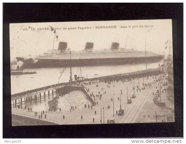 Le Havre Entrée Du Grand Paquebot " Normandie" Dans Le Port édit.C.M. N° 644 - Dampfer