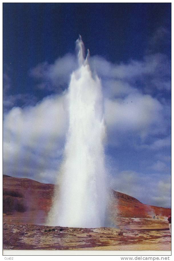 Apart From The Great Geysir, Strokkur Is The Best Known Geyser In Iceland - Island