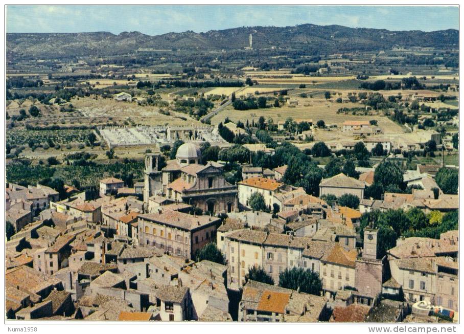 13 BOUCHES DU RHONE VUE AERIENNE SUR LE CENTRE VILLE - Lambesc