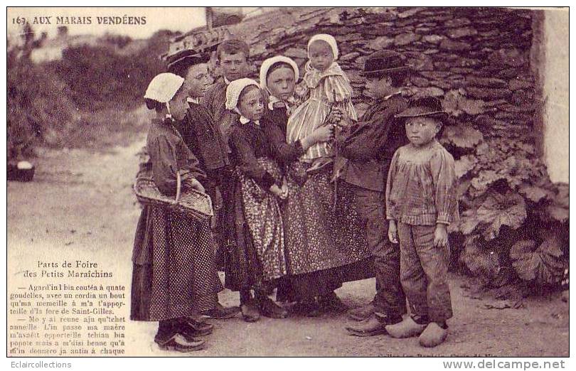 Folklore  ....Aux Marais Vendéens ....Petits Maraichins   ( Voir Scan  Et / Ou Annotation) - Autres & Non Classés