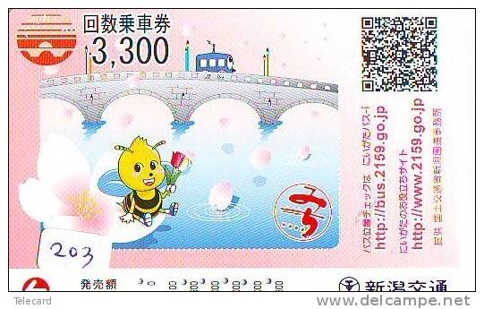 Carte Prépayée Japon  * ABEILLE * BIENE * BEE * BIJ * ABEJA (203) PREPAID CARD JAPAN * - Honeybees