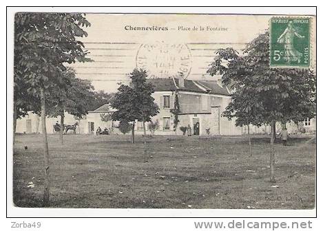 CHENNEVIERES Place De La Fontaine - Chennevieres Sur Marne