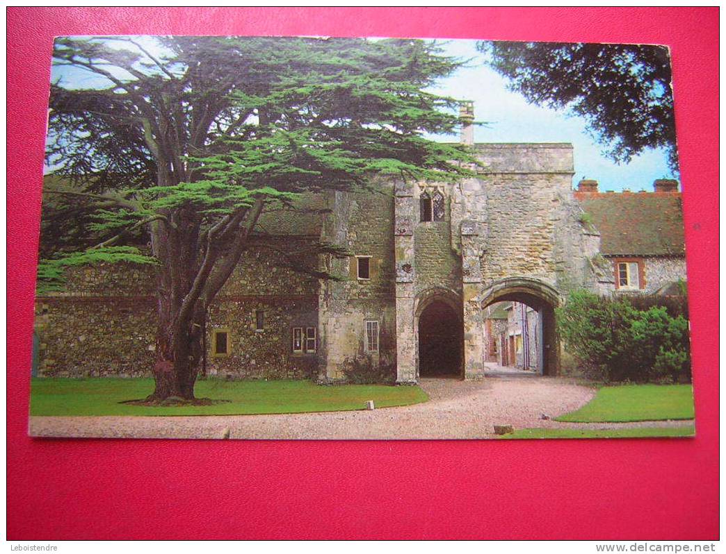 CPM  ANGLETERRE  GATEWAY TO THE BISHOP´S PALACE CHICHESTER  VOYAGEE 1973   PHOTO RECTO / VERSO - Chichester