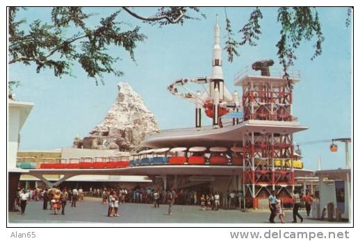 Disneyland Tomorrowland Ride  Rocket Ships, People Mover, On C1960s Vintage Postcard - Disneyland