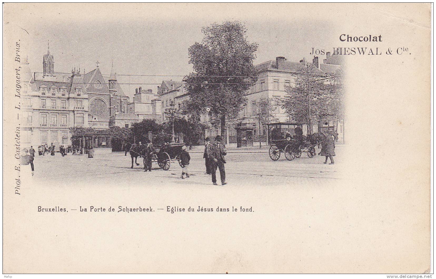 BRUXELLES - La Porte De Schaerbeek - Eglise Du Jésus Dans Le Fond - Churches & Convents