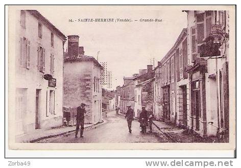 STE HERMINE Grande Rue Animée - Sainte Hermine