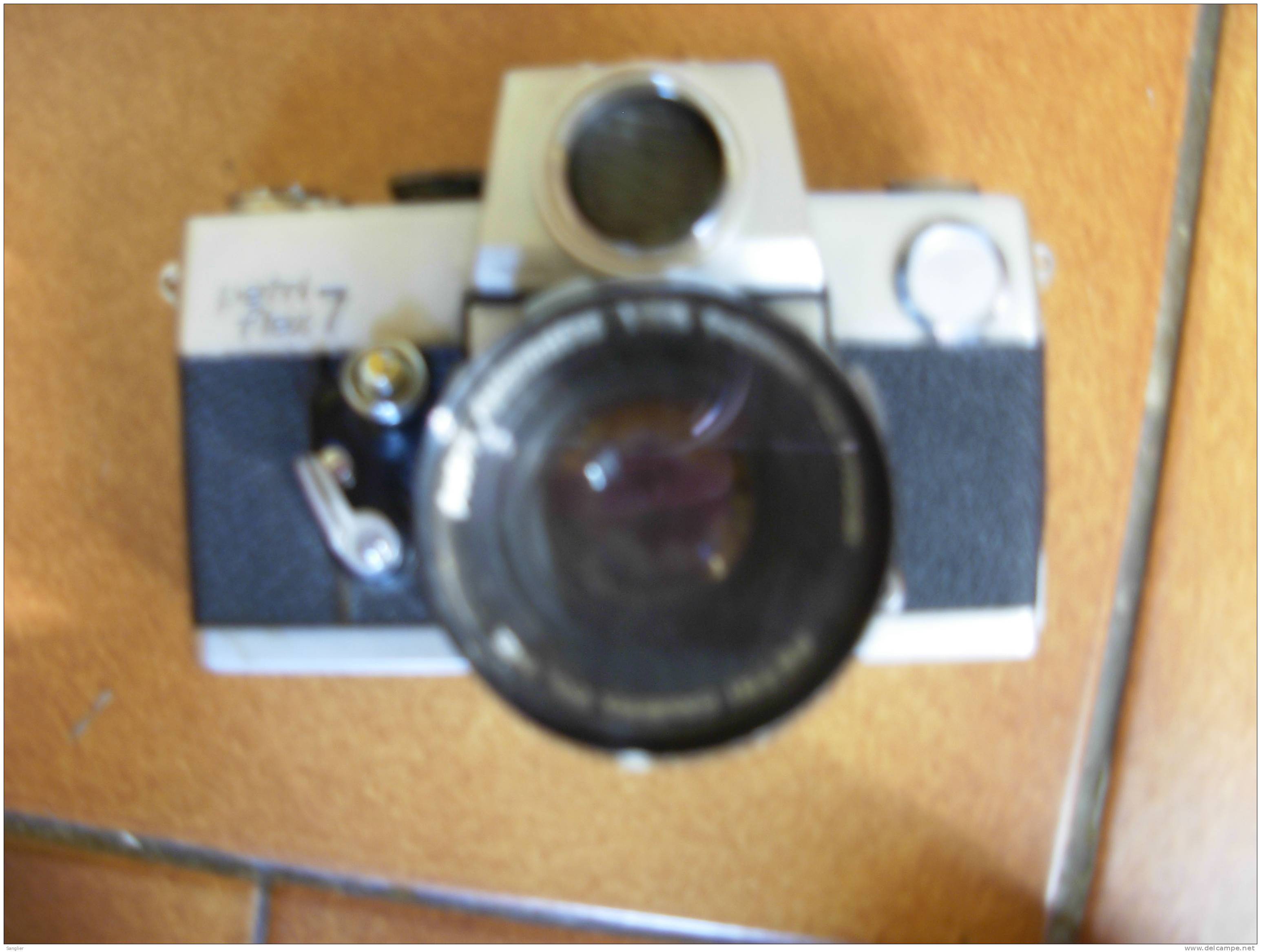 APPAREIL PHOTO  REFLEX PETRI - TRES RARE - TRES BON ETAT - A FAIRE REVISER  DECLANCHEUR - Appareils Photo