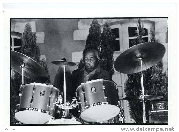 10xi5    Musitien  Kenny Clarke à Vannes  Dans Le Morbihan En 1983 - Musique