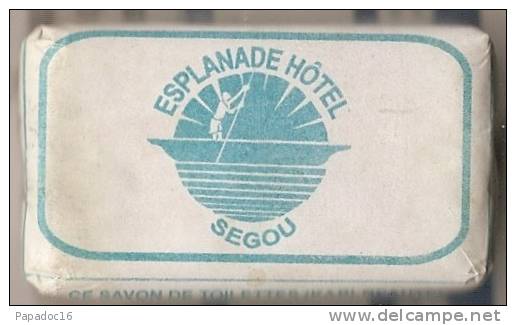 Savon - Savonnette / Seife / Soap / Jabón / Zeep - Esplanade Hotel Segou [Mali] - Kosmetika