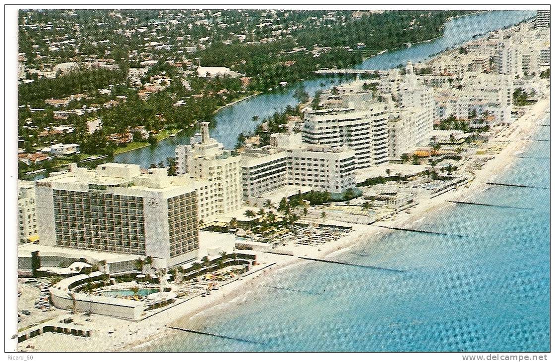 Carte Postale, Floride, Miami Beach, San Souci, Saxony, Robert Richter And Versailles Hotels, Vue Aérienne, Aerial View - Miami Beach