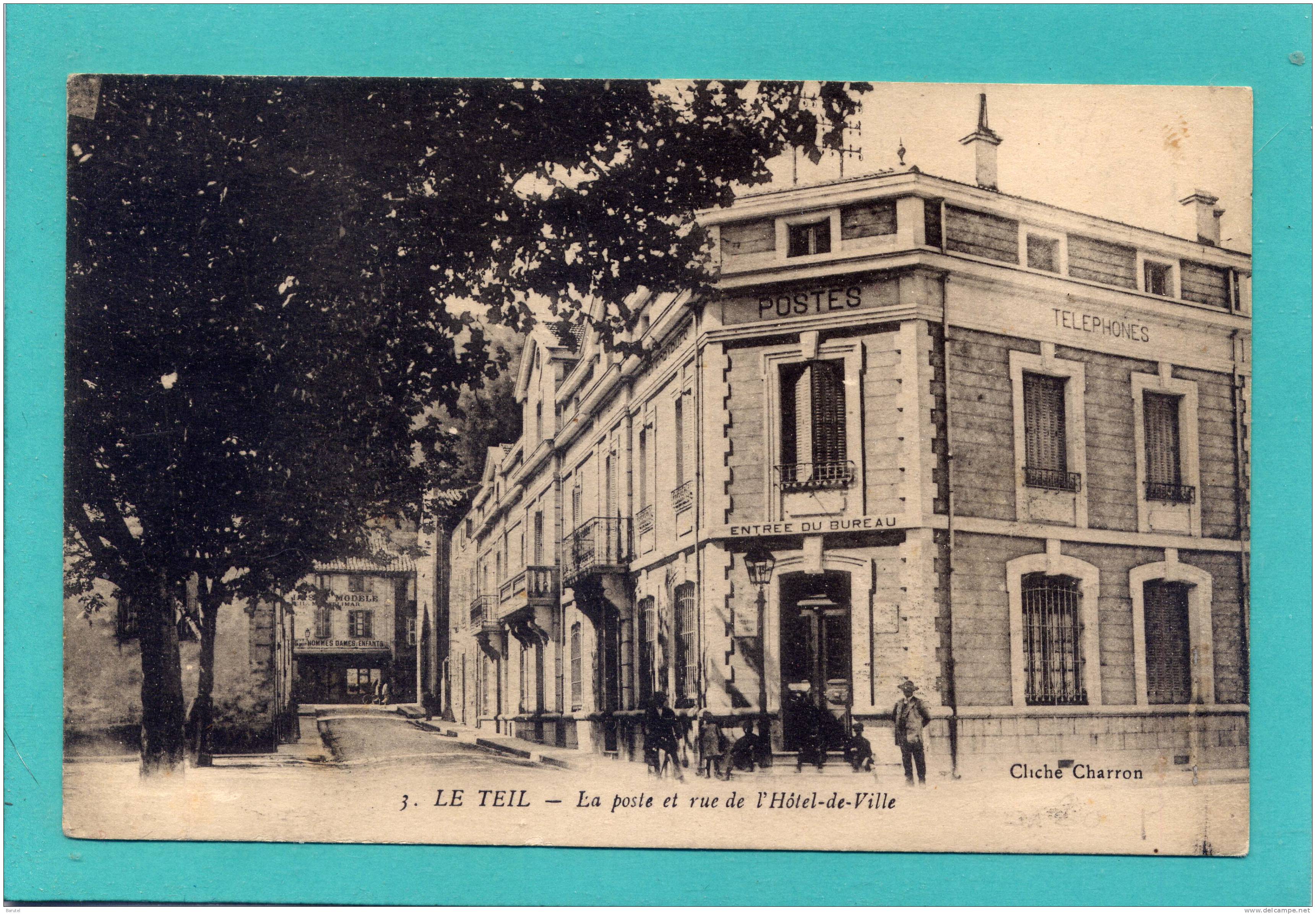 LE TEIL - La Poste Et Rue De L´Hôtel De Ville - Le Teil