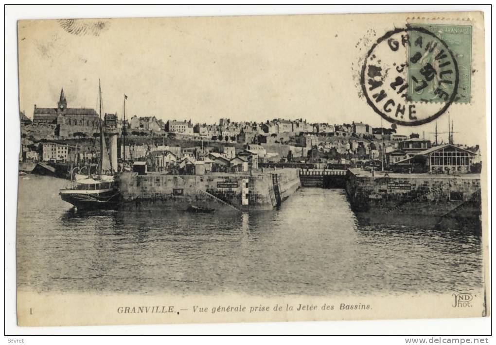 GRANVILLE  - Vue Générale Prise De La Jetée Des Bassins. - Granville