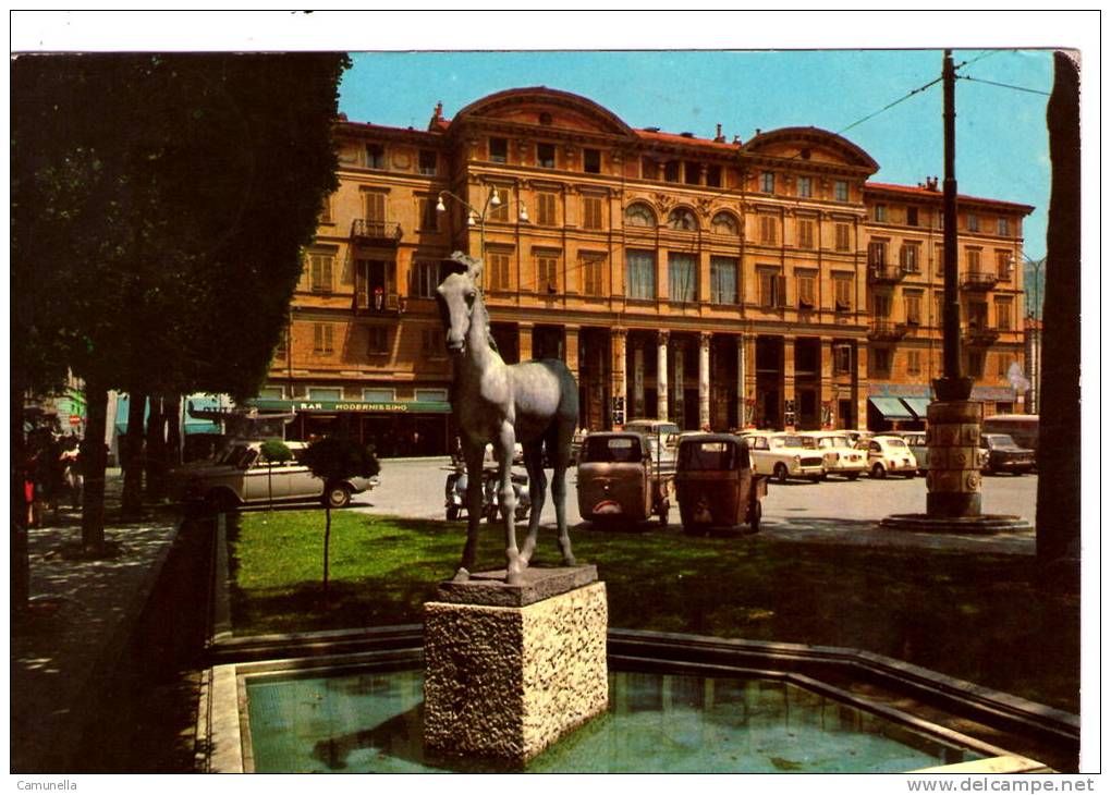 Carrara-piazza G.matteotti - Carrara