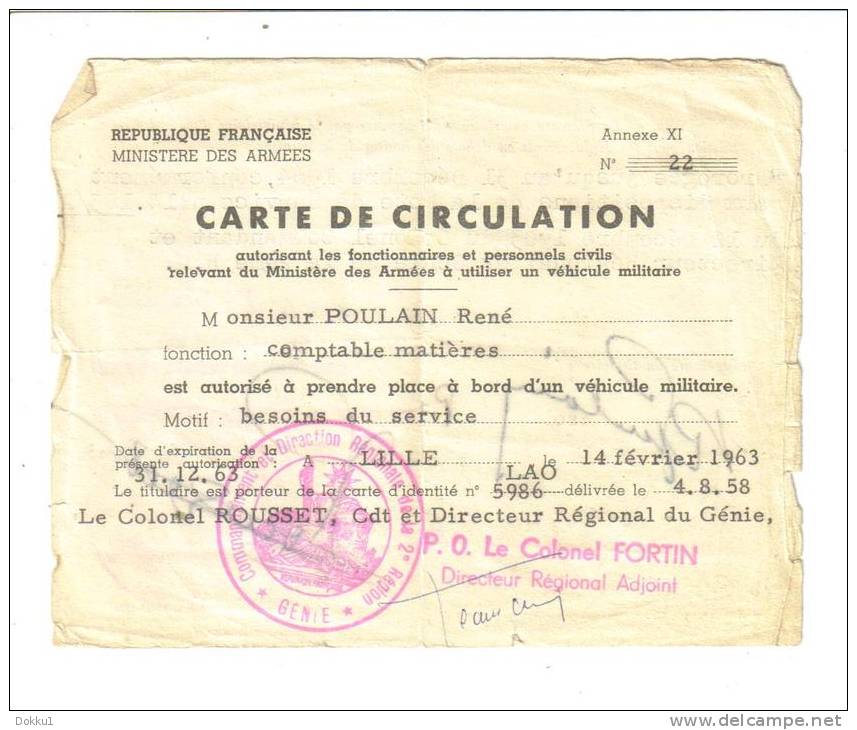 Carte De Circulation Autorisant Fonctionnaires Et Civils Du Ministère Des Armées à Utiliser Un Véhicule Militaire. - Documents