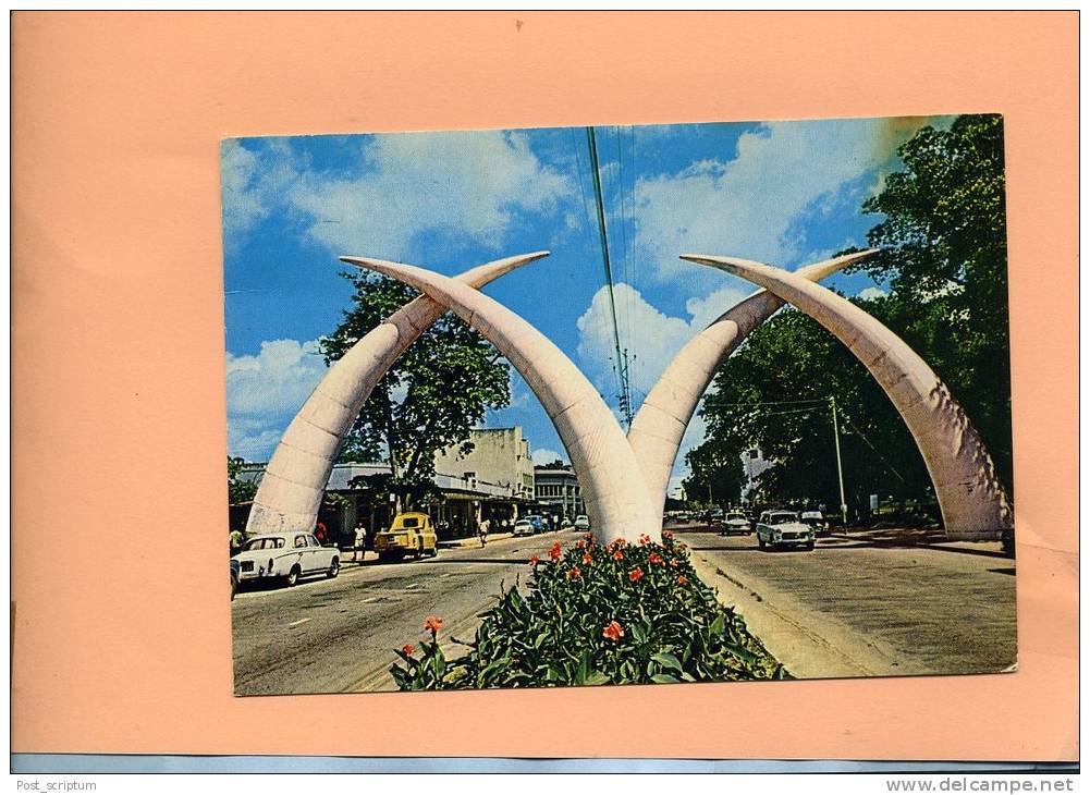 Afrique - Kenya - Giants Tusks, Mombasa - Kenia