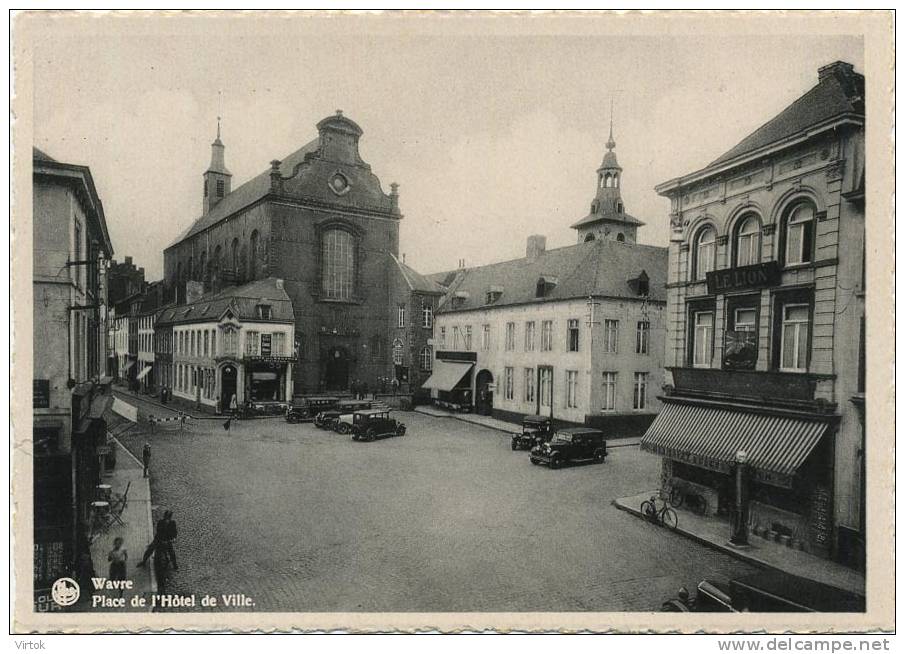 Wavre : Place De L'Hotel De Ville    ( Grand Format  NELS )  Edit/ Papeterie - Librairie Boden  //  Old Cars - Wavre