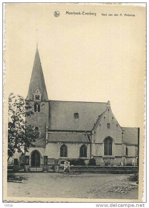 Meerbeek - Everberg :  Kerk Van Den H. Antonius   ( Groot  Formaat  )  (  !!! Kerk Is Beschadigd Was Ingeplakt !!!  ) - Kortenberg