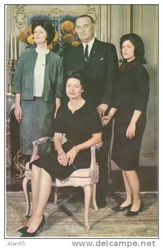 Lyndon Johnson US President &amp; Family, 1960s Vintage Postcard - Presidents