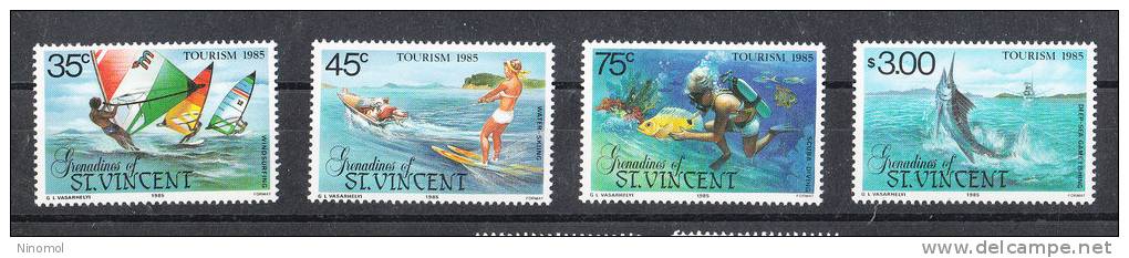 Grenadine  St. Vincent   -  1985. Wind Surfing,  Water Skiing,  Diving,  Fishing 's Altura . Complete Series MNH , Fresh - Ski Nautique