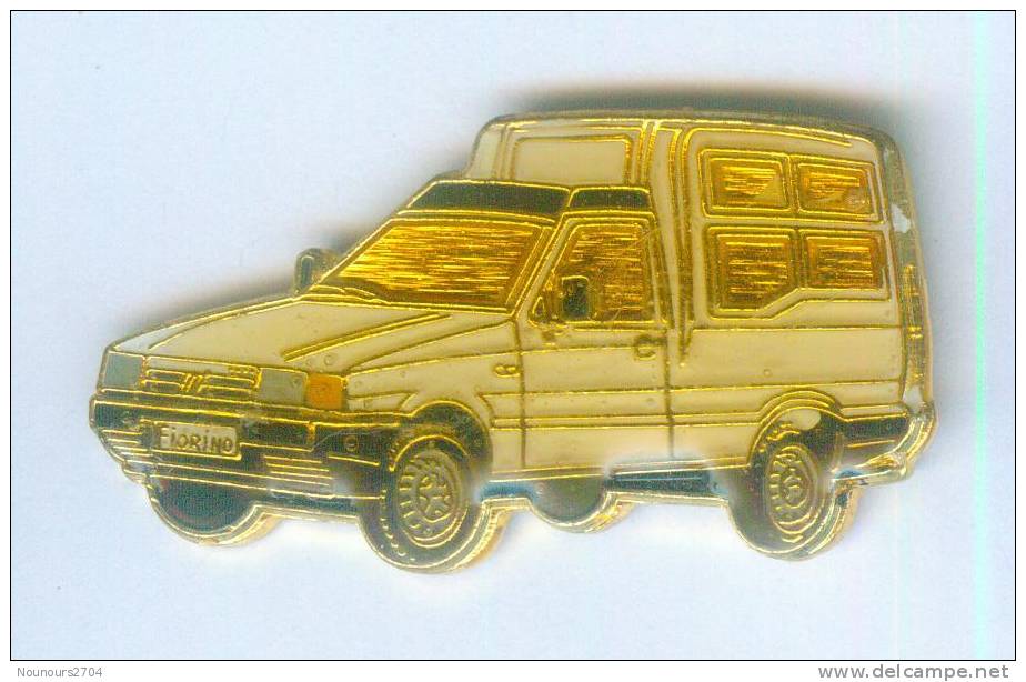 Pin´s FIAT FIORINO Blanche - Utilitaire - A1146 - Fiat