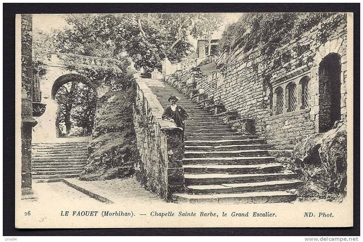 CPA  ANCIENNE- FRANCE- LE FAOUET (56)- CHAPELLE SAINTE-BARBE- LE GRAND ESCALIER DE FACE- - Faouët