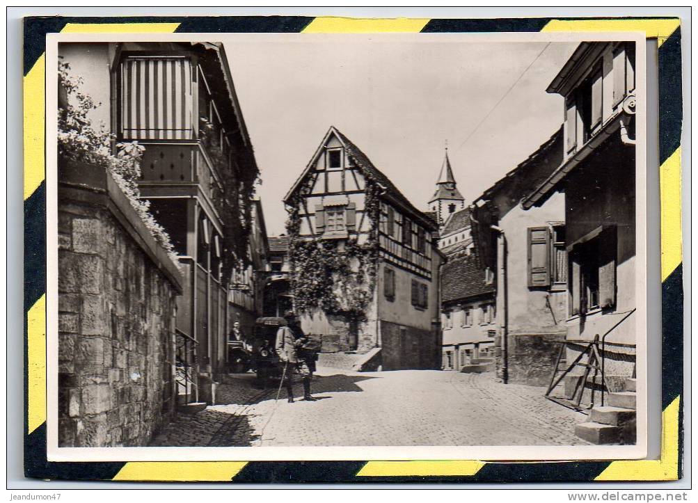 GERNSBACH. - . DANS LA VALLEE DE LA MURG. UNE JOLIE RUE DU VILLAGE. - Gernsbach