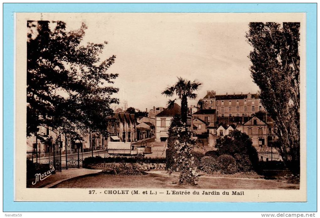 CHOLET -  L´entrée Du Jardin Du Mail Vue Peu Commune En 1939 - Cholet